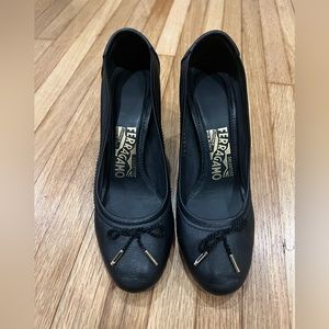 Salvatore Ferragamo black heels with bow Size 6.5